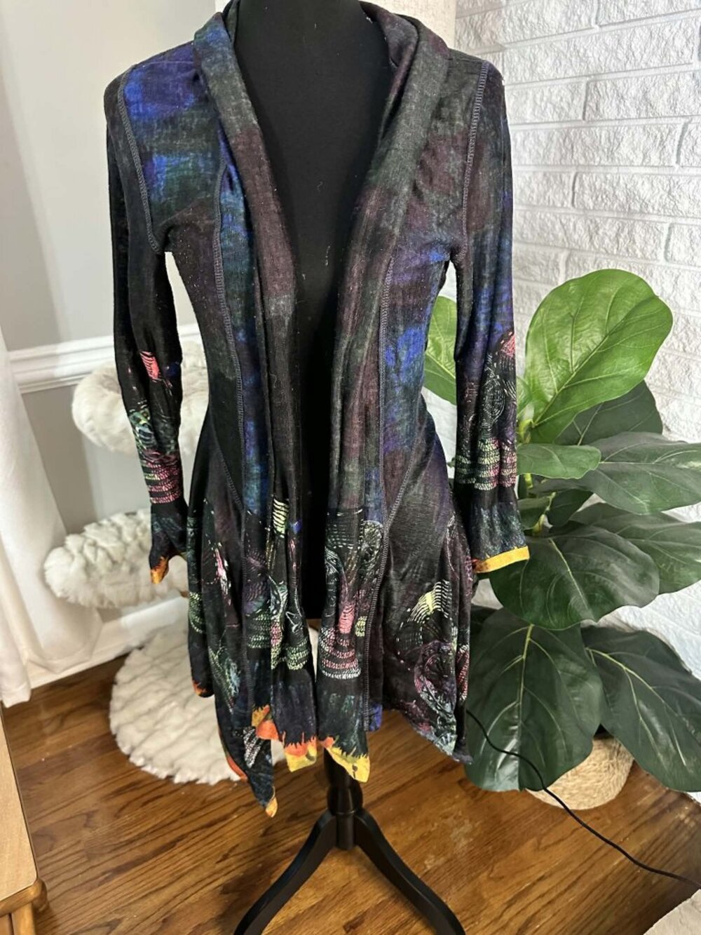 Anis A Black Colorful Cardigan